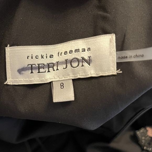 Rickie Freeman for Teri Jon Cap-Sleeve Embroidered Tulle Dress $740 - Picture 13 of 13